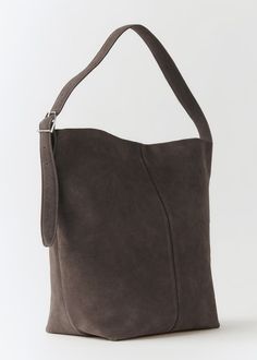 Leather shopper bag - Women | MANGO USA The Row Bag, Vintage Wash Jeans, Leather Shopper Bag, Japanese Bag, Fall Bags, Suede Tote, Suede Handbags, Zara Leather