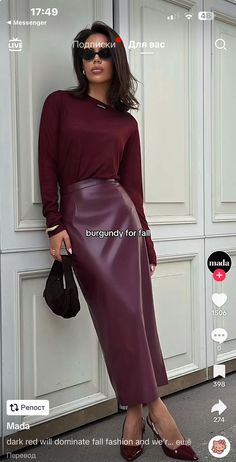 Full Skirt Outfit Casual, Satin Work Outfit, Quiet Luxury Style Women, Outfit Ideas Elegant Classy, Burgundy Aesthetic Outfit, Burgundy And Pink Outfit, Bordo Outfit, Pink Office Outfit, Burgundy Skirt Outfit