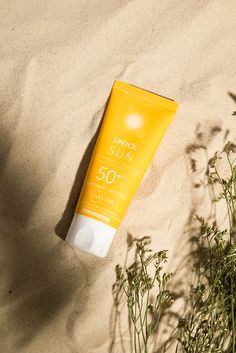 Speick Sun – Mineralische Sonnenpflege ohne Weiß-Effekt  - Sunscreen Cream Photography, Suns Cream, Sun Cream Skin Care, Sunscreen Skincare, Sun Cream Photography, Sun Cream Aesthetic, Suncream Photography, Suncream Aesthetic, Sun Screen