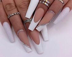 Birthday Style, Classy Acrylic, Amazon Beauty, White Acrylic Nails, Smink Inspiration, Classy Acrylic Nails, Long Acrylic Nails Coffin, Acrylic Nails Coffin Pink, Makijaż Smokey Eye