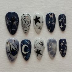 Dark Nail Aesthetic, Nail Designs Grunge, Ongles Goth, Fairy Nail Art, Dark Blue Nails, Fake Nails Designs, Punk Nails, Moon Nails, Goth Nails