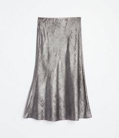 Shop LOFT for stylish women’s clothing. You’ll love our irresistible Shimmer Flowy Midi Skirt - shop LOFT.com today! Flowy Midi Skirt, Cute Styles, Skirts For Women, Live Colorfully, Midi Skirts, Maxi Skirts, Skirt Length, Tie Dye Skirt, Stylish Women