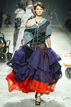 Vivienne Westwood, Spring/Summer 2003, Ready to Wear Viviane Westwood, Westminster University, 2003 Fashion, Vivian Westwood, Fashion Innovation, Unconventional Fashion, Punk Street Style, Quirky Fashion, Recycled Fashion