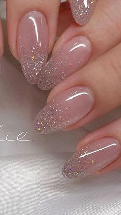 Glitter Shading Nails, Glitter Elegant Nails, Glitter Tips Almond Nails, Maid Of Honour Nail Ideas, Simple Light Nails, Maid Of Honour Nails, Blush Pink Nails Wedding, Ombre French Tip Nails Almond, Sparkle Ombre Nails Almond