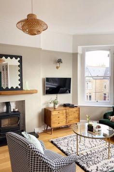 brooklyn brownstone interior inspiration Grey Taupe Paint, Picture Rail Ideas, Masculine Minimalism, Neutral Colors Living Room, Dado Rail Ideas, Dado Rail Living Room, Living Room Panelling, Taupe Paint