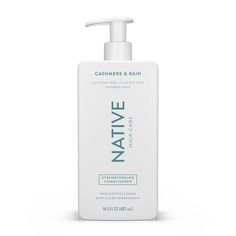 Lazing around on a rainy morning wrapped in your softest sweater. Watery and woodsy notes topped with subtle florals. Fresh, warm, and cozy. Native Shampoo, Apple Notes, Autumn Afternoon, Rainy Morning, Body Sunscreen, Deodorant Spray, Hair Detangler, Oil Plant, Cruelty Free Beauty