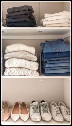 Discover genius jeans storage ideas to organize your wardrobe effortlessly! Maximize space and style with creative solutions for a clutter-free closet. Organiser Son Dressing, Extra Space Storage, Getting Organized At Home, Neutral Capsule Wardrobe, Capsule Wardrobe Basics