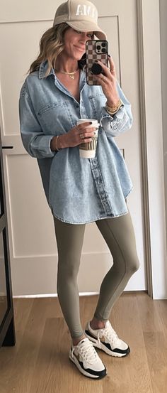 Simple Teacher Outfits, Boyfriend Jean Jacket, Olive Leggings, Casual Mom Style, Casual Spring Outfit, Simple Summer Outfits, Boyfriend Jean, Denim Button Down, Sporty Outfits