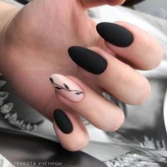 Short Pretty Acrylic Nails Black, Black Nail Designs Wedding, Short Black Wedding Nails, Minimalist Goth Nails, Black Dainty Nails, Black Nails Edgy, Short Gel Nails Ideas Simple Classy, Clear Nails Black Design, Mat Black Nails Design