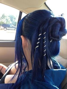 Hair Styles For Blue Hair, Anime Character With Blue Hair, Colerd Hair, Blue Hair Girl Aesthetic, Blue Hair Ponytail, Characters With Blue Hair, Blue Hair Inspiration