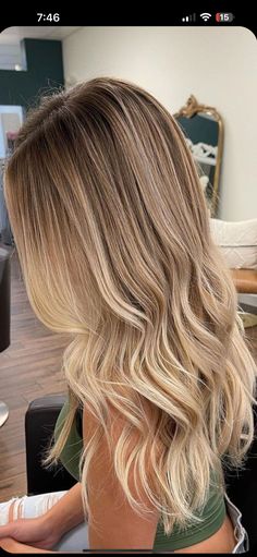 Blonde Highlights For Dark Blonde Hair, Creamy Blonde Shadow Root, Brown Hair Into Blonde, Highlight For Dirty Blonde Hair, Blonde Hair Color Ideas Dark Roots, Blonde Hair With Light Brown Highlights, Brown Into Blonde Hair, Brown Root Blonde Hair, Hair Highlights For Dirty Blonde Hair