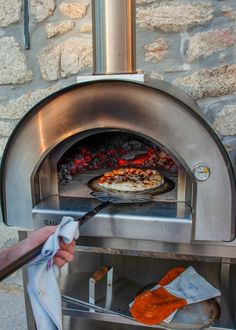 Cru Ovens Pizza Oven Cru Pro 60 Wood-Fired Oven Santa Pizza, Old Oven, Pizza Oven For Sale, Wood Burning Pizza Oven, Oven Outdoor, Refractory Brick, Wood Fired Cooking, Wood Burning Oven, Brick Garden