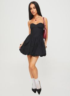 Zafira Strapless Bubble Hem Mini Dress Black Black Bubble Dress Outfit, Mini Dress With Flats, Bubble Dress Outfit, Black Bubble Dress, Short Black Dresses, Bubble Hem Dress, Strapless Black Dress, Black Dress Style, Girls Maxi Dresses