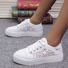 Casual White Shoes, Pinterest Pretty, Woman Sneakers, Glam Life, White Casual Shoes, Mesh Heels, Platform Flats, White Shoes Sneakers