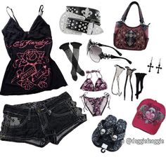 Emo Clothes Inspiration, Trashy Y2k 2000s Outfits, Yk2 Emo Outfits, Emo Y2k Summer Outfits, Summer Emo Outfits 2000s, Y2k Emo Fits, Early 2000s Fashion Emo, Emo Shorts Outfit, Mcbling Y2k Outfits