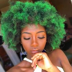 @ManicPanic Keeping your curls hydrated and vibrant since 1977 💚 Did you know our products are curl-safe and have no harsh chemicals? Tag your favorite curly girl! @naturaledgez #greenhair #curlfriendly #naturalhair #colorfulhair #manicpanic #colorfulhair Coloured Afro Hair 4c, Afro 4c Hairstyles, Curly Afro Hair, Ulzzang Hair, Colourful Hair, Protective Hairstyles For Natural Hair, Dyed Hair Inspiration, Cute Box Braids Hairstyles, Dyed Natural Hair