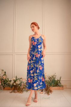 This luxury exclusive design silk slip dress is perfect for any events. 100 % designed and handmade by Emsilk. I am pleased to offer your garments made to measure at no extra cost. All of my designs can be made in any colors that you see in my shop. * Detail:  - 100% pure Crepe De Chine silk - Printed floral on blue silk - V neckline  - Adjustable straps - Midi length -Best quality silk, 100 % pure 16mm Crepe De Chine( floral print). I will give a small swatch for testing. This silk hugs your bo Short Silk Dress, Slip Dress Mini, Summer Dress Short, Silk Slip Dress, Silk Slip, Dress Mini, Blue Silk, Silk Crepe, Dress Party