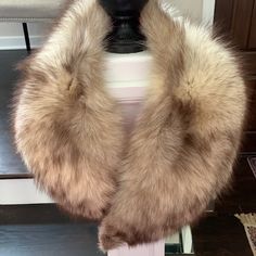 Gorgeous Plush Fox Fur Stole. Fur Is In Excellent Vintage Condition, And No Odors. However One Piece On The Back Is Missing A Small Section Of Fur. Not Noticeable When Wearing If You Have Long Hair, Or Would Be Gorgeous As A Photo Prop For A Young Lady! Unbranded And Priced In Consideration Of This Flaw Fur Costume, Fur Accessories, Fur Stole, Fox Fur, Photo Prop, Kids Costumes, Photo Props, Scarf Wrap, Long Hair