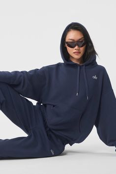 Accolade Hoodie - Navy | Alo Yoga Alo Gym Outfit, Alo Sweat Set, Alo Yoga Casual Relaxed Fit Hoodie, Sporty Alo Yoga Winter Hoodie, Alo Hoodie, Alo Yoga Hoodie With Drawstring Hood, Cozy Long Sleeve Alo Yoga Hoodie, Alo Set, Cozy Long-sleeve Alo Yoga Hoodie