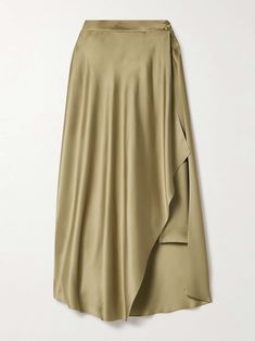 Shop LORO PIANA Layered silk-satin midi skirt, Explore the latest LORO PIANA women's collection today on NET A PORTER Uzun Boy, Fluid Movement, Silk Clothing, Expensive Taste, Satin Midi Skirt, Fall Clothes, Layered Design, Fit Ideas, A Pencil