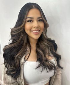 Hair Color On Mexican Women, Latina Hair Color Ideas Dark Brown, Morenita Hair Color, Abg Hairstyle Colour, Hair Ideas Black Hair, Hair Colors For Brown Skin Mexican, Money Piece Hair Black, Low Maintenance Balayage Brunettes, Latina Balayage Hair