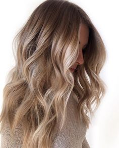 Foilyage Hair Blonde, Foilyage Hair, Blonde Hair With Highlights, Brown Blonde Hair, Hair Color And Cut, Hair Color Balayage, Hair Inspiration Color