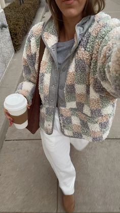 Cozy fall outfit, trendy fall outfit, cozy fall cardigan, ugg platform outfit, ugg tazz outfit, cozy fall sweater, cozy sweater outfit, neutral fall outfit, fall sweater outfit, casual fall outfit, casual outfit idea, casual cold weather outfit  #feelingfestive24 Tazz Outfit, Ugg Platform Outfit, Sweater Outfit Casual, Cozy Sweaters Outfits, Outfit Ugg, Cozy Fall Sweater, Platform Outfit, Ugg Platform, Fall Outfit Casual