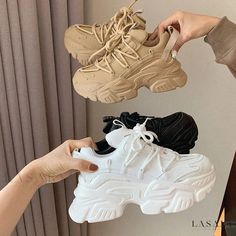 Lasaky - Stylish and Sporty Thick-Soled Casual Sneakers with Leather Upper and Foam Base for and Women Walking Fashion, Chunky Platform Sneakers, Black Casual Shoes, Dr Shoes, Pretty Shoes Sneakers, Sneakers Patterns, Shoes Outfit Fashion, Fashion Bottoms, Trainers Fashion