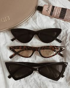 Face Shape Sunglasses, Sunglasses For Your Face Shape, Mode Chanel, Quay Sunglasses, Sunglasses Women Vintage, Cool Glasses