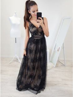 Lace V-neck Gown For Prom, V-neck Evening Dress With Lace Back For Gala, V-neck Sheer Maxi Dress For Prom, Sheer Bodice V-neck Evening Dress For Prom, V-neck Evening Dress With Sheer Bodice For Prom, Sheer Bodice V-neck Dress For Prom, V-neck Dress With Sheer Bodice For Prom, Glamorous Tulle Gown With V-neck, V-neck Illusion Neckline Evening Dress For Prom