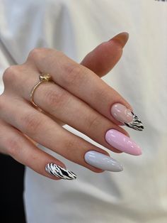 Zebra Nails, Pointed Nails, Casual Nails, Crazy Nails, Acrylic Nails Coffin Short, Pretty Acrylic Nails, Chic Nails, Short Acrylic Nails