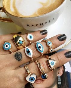 Rings Hippie, Dangle Ring, Evil Eye Ring Gold, Dainty Jewelry Necklace, Beads Rings, Evil Eye Tattoo, Finger Tattoo For Women