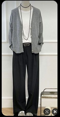 Look Boho Chic, 일본 패션, Gray Cardigan, Mode Casual, Midi Skirts, Casual Work Outfits