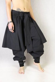 Check out this item in my Etsy shop https://www.etsy.com/listing/1277824089/hakama-pants-v11-black-cotton-unisex Cotton Harem Pants For Fall, Fall Cotton Harem Pants, Solid Cotton Harem Pants For Fall, Oversized Black Harem Pants Casual Style, Oversized Black Casual Harem Pants, Relaxed Fit High-waisted Cotton Harem Pants, High-waisted Cotton Harem Pants With Relaxed Fit, High Waist Cotton Parachute Pants For Fall, Casual Black Cotton Harem Pants