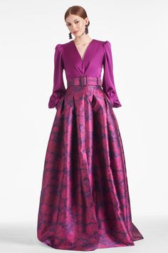 Shop the Lydia Skirt in Magenta Bloom at Sachin & Babi. FREE Shipping Over $500 & FREE Returns. Wedding Guest Gowns, Ball Skirt, Bridal Ball Gown, Prom Style, Special Occasion Outfits, Blue Bridesmaids, Gowns With Sleeves, Little White Dresses, Bride Dresses