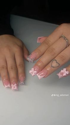 Coquette Nails Short, Pink French Tip, Coquette Nails, Spring Acrylic Nails, Acrylic Nail Set, Lavender Nails, Pink French, Hello Kitty Nails