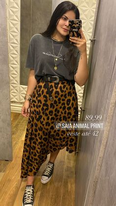 Alternative Fashion Summer, Outfits 30s, Printed Skirt Outfit, Teacher Fits, Look Office, Fashion Mistakes, Casual Work Outfits, Looks Chic, Curvy Outfits