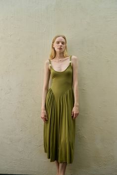 High Neck Casual Dress, Green Patterned Dress, Earth Tone Dresses, Dancing Outfit Ideas, Olive Green Clothes, Forest Green Formal Dress, Cocktail Outfits For Women, Ethereal Clothing, Olive Green Fashion