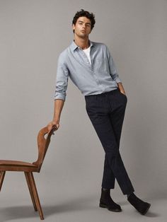 18 Men's Easter Outfits He'll Look On-Point In - Society19 Male Models Poses, Mens Photoshoot Poses, Studio Poses, Portrait Photography Men, Men Photoshoot, Men Photography, Foto Poses