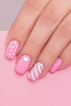 I'll make it easy to Pick a nail art idea for this valentine #fashion #heart #glitter #2022 💅 Summer Gel Nails, Pink Nail Art