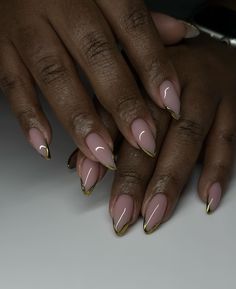 Classy Nails Chrome, Fall Transitional Nails, Wedding Gel Nails Brides, Biab Nails Almond, Almond Nails Minimalist, Natural Nail Looks, Natural Chrome Nails, Almond Nail Inspiration, Almond Chrome Nails