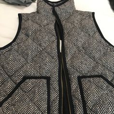 Black And White J Crew Puffer Vest With Tags. Size Xs. High Quality Zipper. Herringbone Vest, Late Winter, Black And White Print, Early Spring, Puffer Vest, Vest Dress, Herringbone, J Crew, Puffer