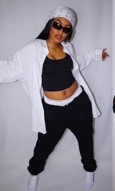 Chica Hip Hop, 90s Hip Hop Outfits, Aaliyah Outfits, Look Hip Hop, Black 90s Fashion, 90s Party Outfit, Throwback Outfits, Looks Hip Hop, Spirit Week Outfits