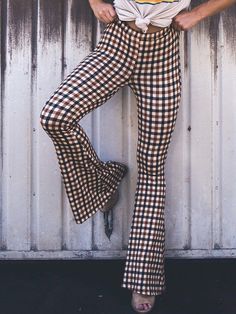 Flared Pants Plaid Pants Trousers BROWN-M Bell Pants Outfit, Tv Nook, Red Rose Dress, Plaid Jeans, Chic Trousers, Bell Pants, Look Rock, Bell Bottom Pants, Flare Trousers