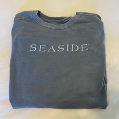 Seaside Style Crewneck / Sweatshirt From Seaside Florida! Great Condition! Size Large Florida Sweatshirt, Seaside Sweatshirt, Seaside Shirt, Beach Sweatshirt, Seaside Florida, Seaside Style, Amazon Buy, Comfort Colors, Crew Neck Sweatshirt