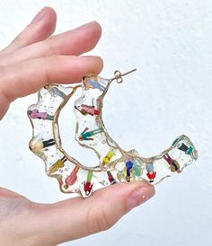 my favorite fun hoop earrings now in jumbo version! hand painted tiny people, stuck in transparent jelly (epoxy) gold plated wire around 5 cm tall Epoxy Earrings, Resin Hoop Earrings, Epoxy Jewelry, How To Make Resin, Hand Painted Beads, Tiny People, Jeweled Shoes, Unique Purses, Summer Earrings