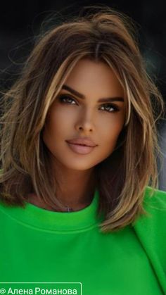 Alena Romanova Hair, Aneha Pomahoba, Alena Romanova, Gorgeous Hair Color, Haircuts For Medium Hair, Hair Color And Cut, Medium Hair Cuts, Shoulder Length Hair, Medium Length Hair Cuts