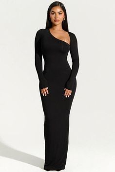 The Eclipse Elegance One-Shoulder Slim-Fit Maxi Dress is a masterpiece of modern sophistication. This sleek black dress features an asymmetric one-shoulder design that adds a touch of contemporary flair to a classic silhouette. The form-fitting cut beautifully contours your figure, while the long sleeves offer a balanced elegance. Perfect for formal events, upscale dinners, or any occasion where you want to make a refined statement. Pair it with minimalist jewelry and stiletto heels for a look that's effortlessly chic and timeless. Bodycon Long Dress, Body Con Dress Outfit, Fitted Maxi Dress, Dress Women Elegant, Long Bodycon Dress, Bodycon Maxi Dresses, Asymmetrical Neckline, Long Sleeve Bodycon, Evening Party Dress