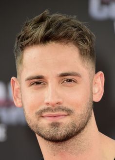 Men’s Haircut Shirt On Sides Long On Top, Short Mens Haircut For Round Face, Taper Fade Haircut Short Hair, Fade Haircut Short Hair, Jean Luc Bilodeau, Tahj Mowry, Mens Hairstyles Fade, Mens Hairstyles With Beard