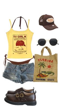 Travel Aesthetic Outfits Summer, Hawaii Winter Outfits, Summer Camp Outfit Ideas, Beach Grunge Outfits, Summercore Outfits, Kauai Outfits, Surfer Aesthetic Outfits, Camp Outfits Aesthetic, Fashion Inspo Outfits 2024 Summer